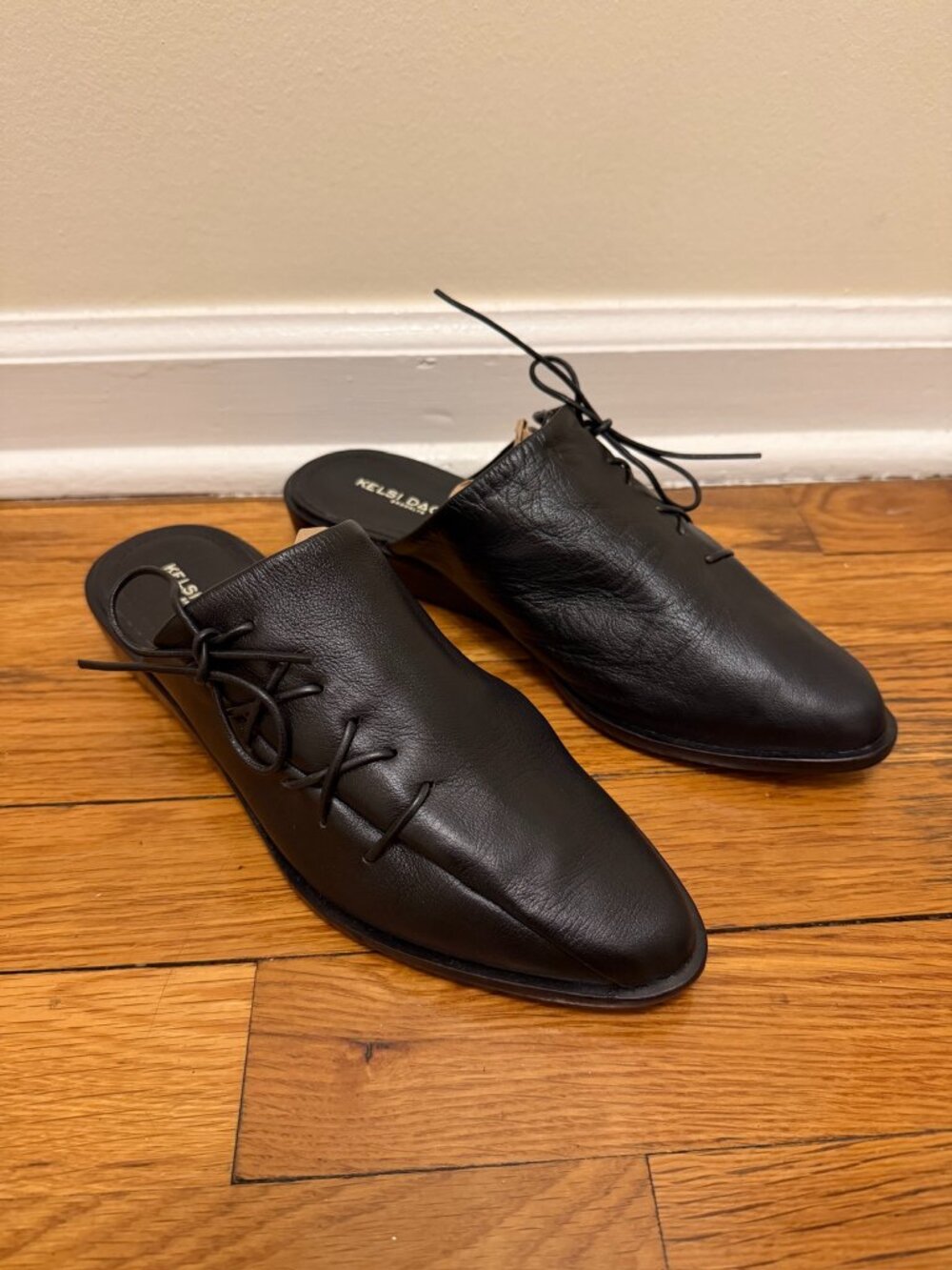 Kelsi Dagger Brooklyn Avenue Black Mules